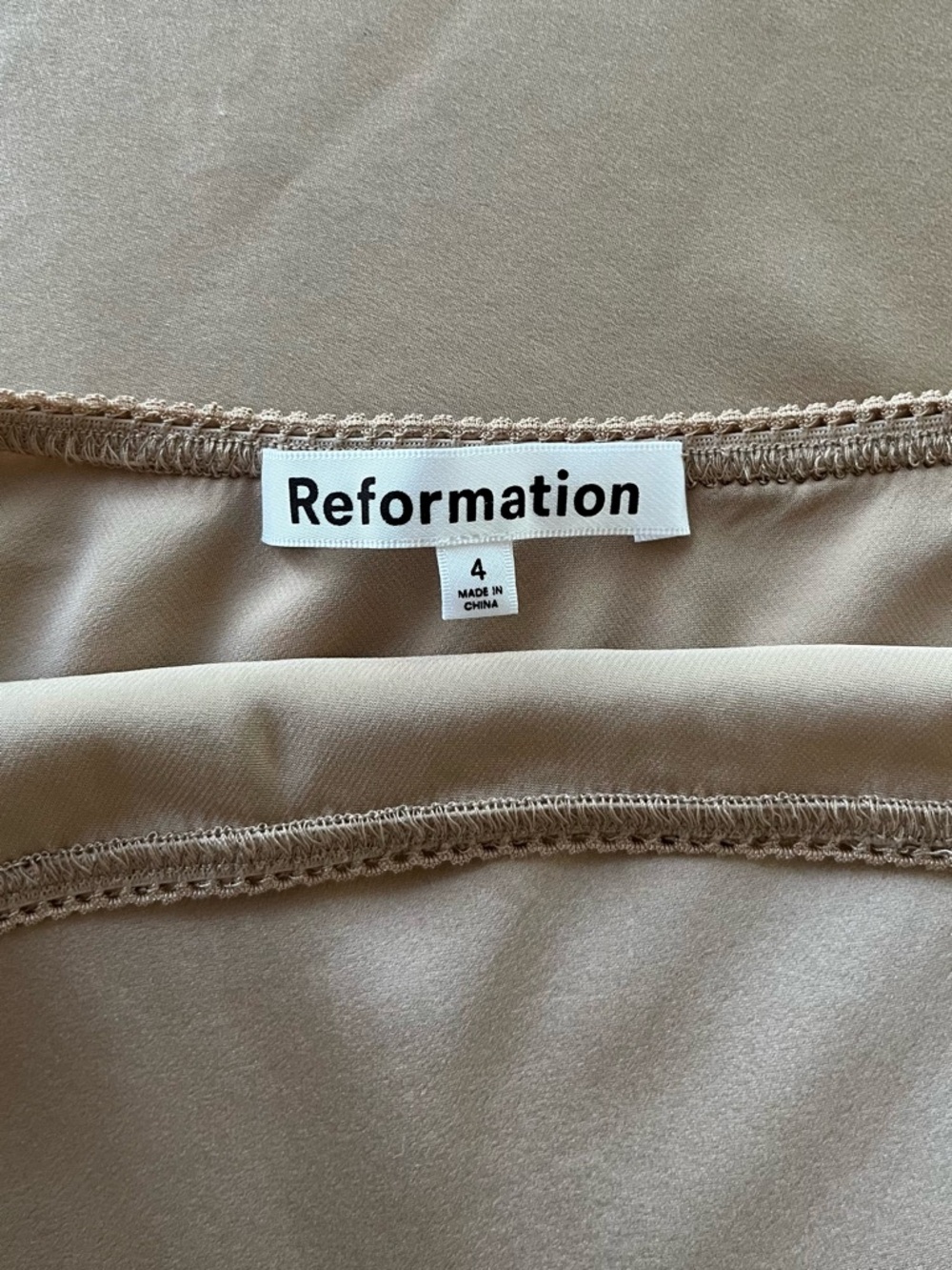 Reformation Layla Silk Skirt in Sand Size 4 - Picture 4 of 9